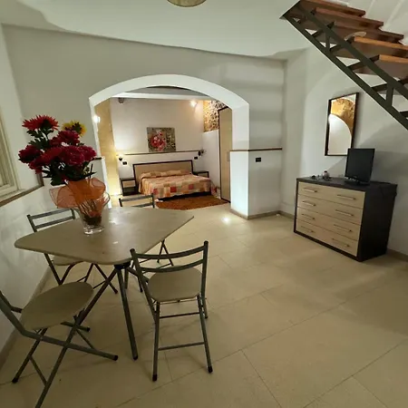 Guest house Agghiorna E Scura
